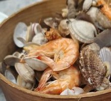 Steamed Seafood Pot