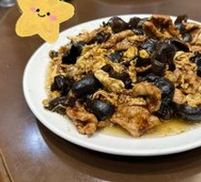Sour Stir-Fried Egg with Wood Ear Mushrooms