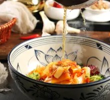 Shredded Chicken Salad Noodles