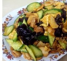 Sour Stir-Fried Egg with Wood Ear Mushrooms