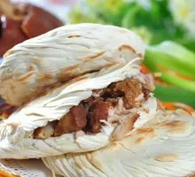 肥瘦青椒肉夹馍
