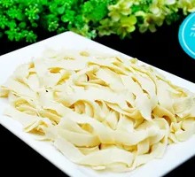 Cold Sliced Noodles with Dressing