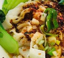 Laotongguan Oil-Poured Noodles