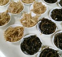 Thin seaweed strips