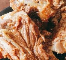 招牌酱骨饭
