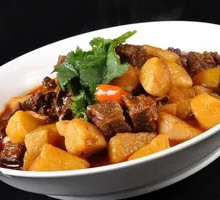 土豆焖鸭块