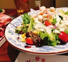 Avocado and Shrimp Salad