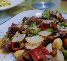 爆炒羊肉粒