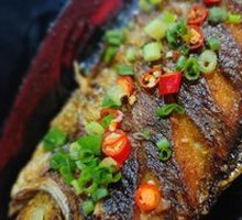Sautéed Crucian Carp on Iron Plate