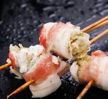 Pork Belly with Sauerkraut Rolls