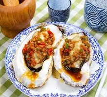Garlic Steamed Oysters