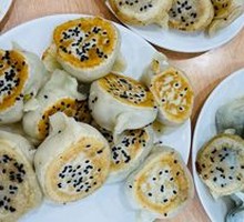 黄瓜虾仁生煎包