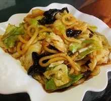 辣爆包菜烩土豆粉