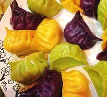 手工彩色蒸饺