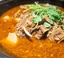 Family Feast Pot