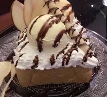 冰激凌香蕉船