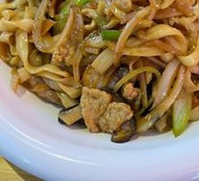 Stir-Fried Meat with Knife-Cut Noodles