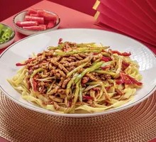 Spicy Pepper and Pork Noodles