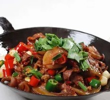 Stir-fried Beef with Wood Ear Mushrooms