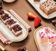 Trendy Mousse Cake