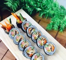 蛋黄沙拉紫菜包饭