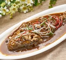 特色家熬鲫鱼