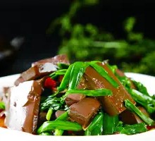 Stir-fried Duck Blood with Leeks
