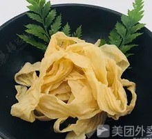 Oil-soaked tofu skin