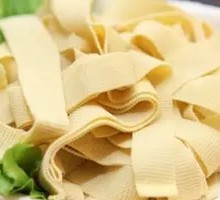 青椒豆皮盖饭