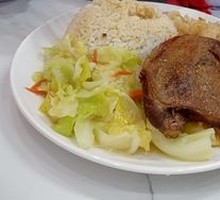 香卤鸭腿饭