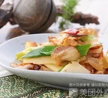 Stir-fried Garlic Shoots with Dried Pork