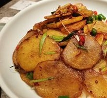 Spicy Potatoes in Dry Pot