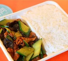 山西过油肉盖浇饭