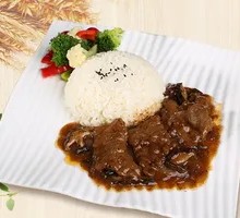 Black Pepper Beef Rice Bake