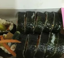 Spicy Tuna Sushi Roll