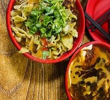 Fried Rice Noodles with Crispy Tofu