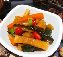 Crisp Cucumber Salad