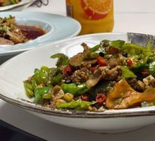 Stir-fried Pork with Yugan Chili