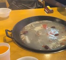 Stir-fried Lamb with Rice Noodles