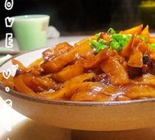 Small Braised Pork with Potatoes