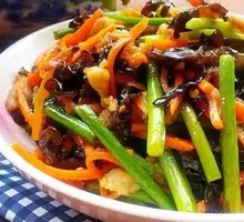 Fish-flavored Chicken Rice Bowl