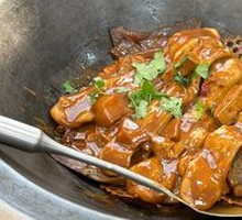 Stewed Big Fish in Iron Pot