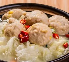 Braised Lamb Meatballs with Chinese Cabbage