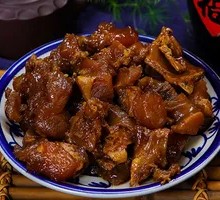 Stewed Beef with Yellow Sauce