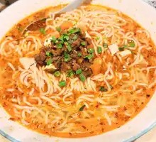 Qishan Sautéed Pork Noodles