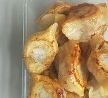 Fried Dumplings with Leek Filling (Small Portion)