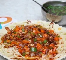 Beef Fried Sauce Noodles