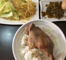 Braised Duck Leg Rice