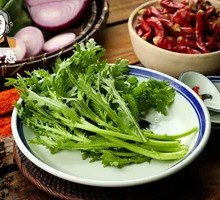 Chinese chrysanthemum greens
