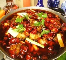 Stir-Fried Chicken in Iron Pot
